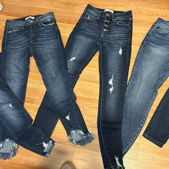 5 pair of KanCan jeans. - Picture 2 of 9